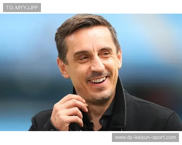 内维尔点名批评曼联四位球星,称他们本应表现更好,内维尔评价c罗